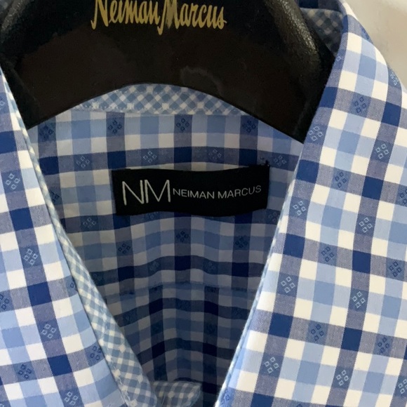 Nice dress, fun shirt - Picture 2 of 8